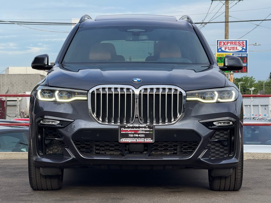 2019 BMW X7 xDrive50i's photo