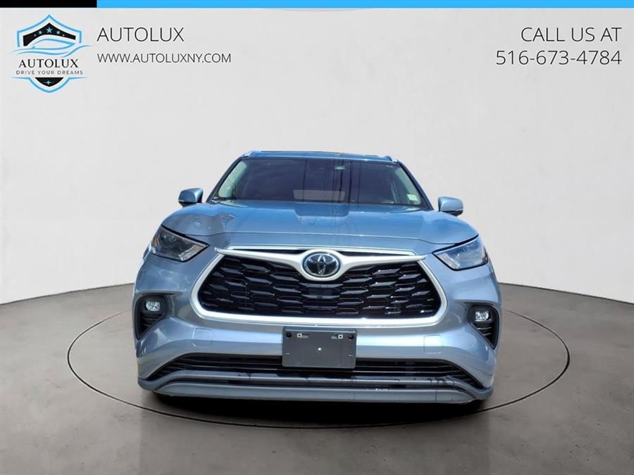 2023 Toyota Highlander XLE AWD's photo