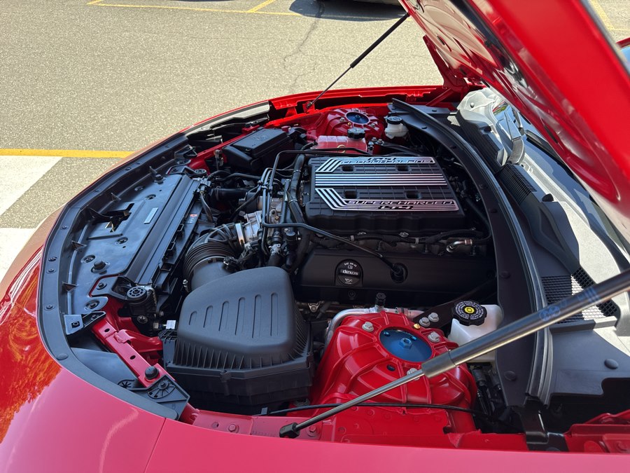 2021 Chevrolet Camaro 2dr Cpe ZL1, available for sale in Waterbury, Connecticut | National Auto Brokers, Inc.. Waterbury, Connecticut