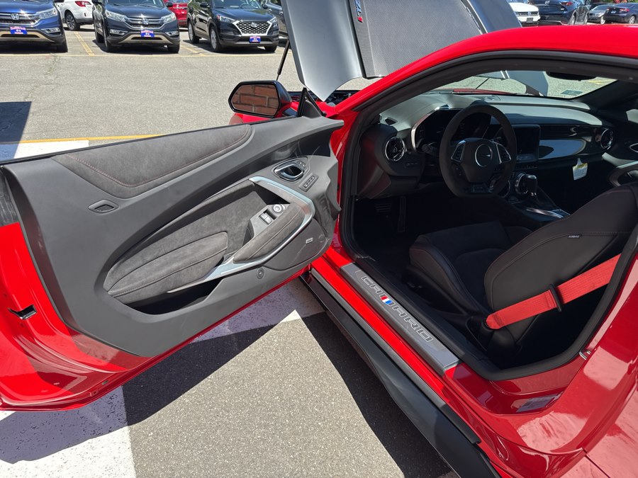 2021 Chevrolet Camaro 2dr Cpe ZL1, available for sale in Waterbury, Connecticut | National Auto Brokers, Inc.. Waterbury, Connecticut