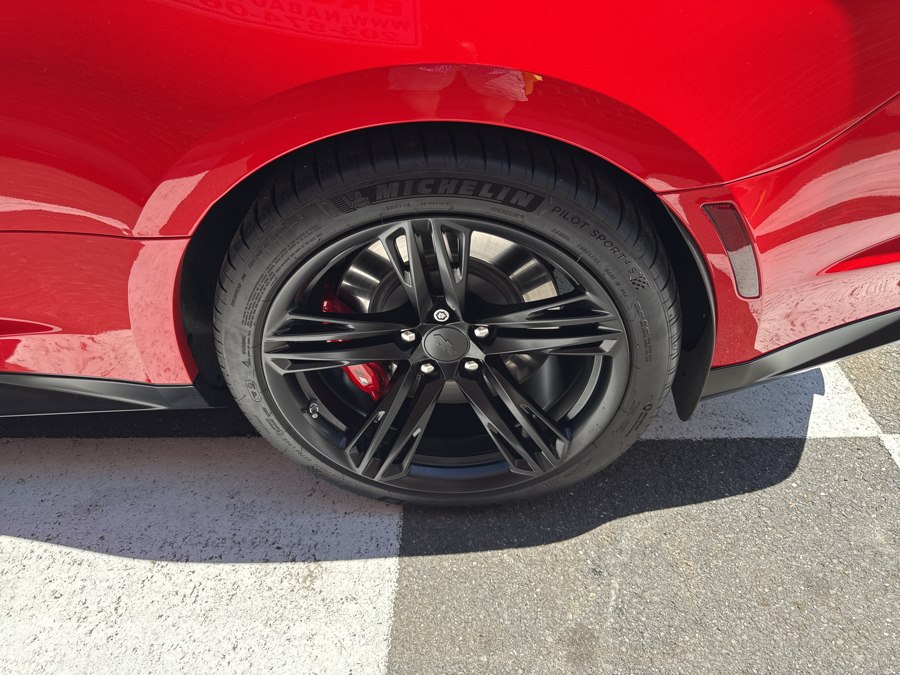 2021 Chevrolet Camaro 2dr Cpe ZL1, available for sale in Waterbury, Connecticut | National Auto Brokers, Inc.. Waterbury, Connecticut