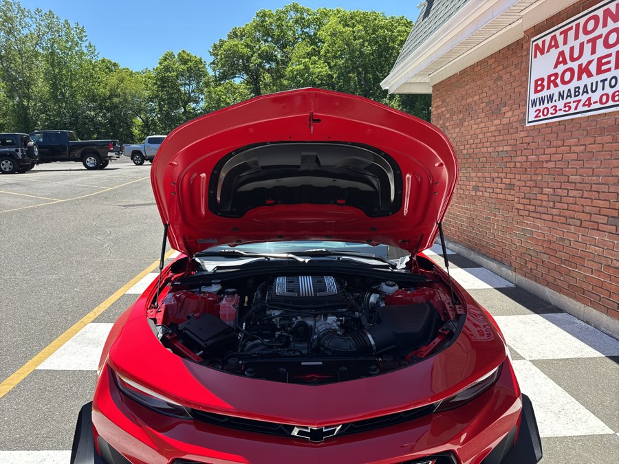 2021 Chevrolet Camaro 2dr Cpe ZL1, available for sale in Waterbury, Connecticut | National Auto Brokers, Inc.. Waterbury, Connecticut