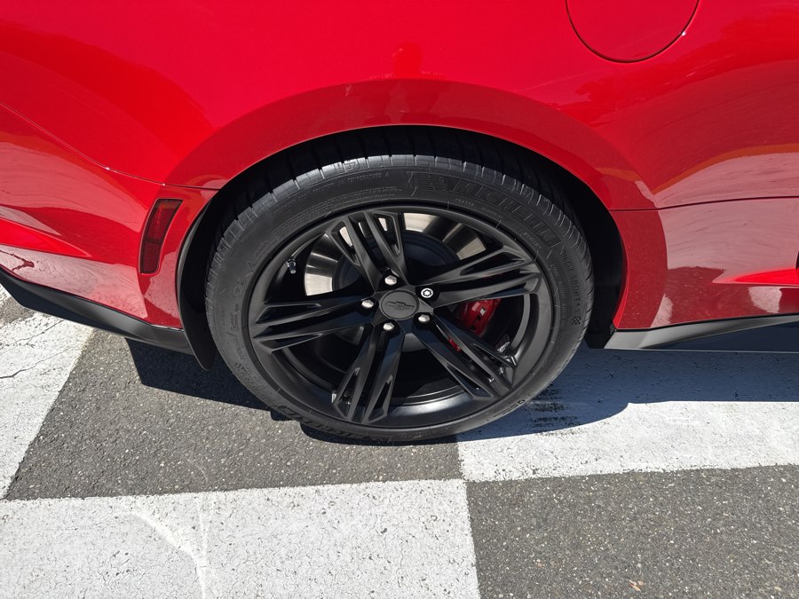 2021 Chevrolet Camaro 2dr Cpe ZL1, available for sale in Waterbury, Connecticut | National Auto Brokers, Inc.. Waterbury, Connecticut