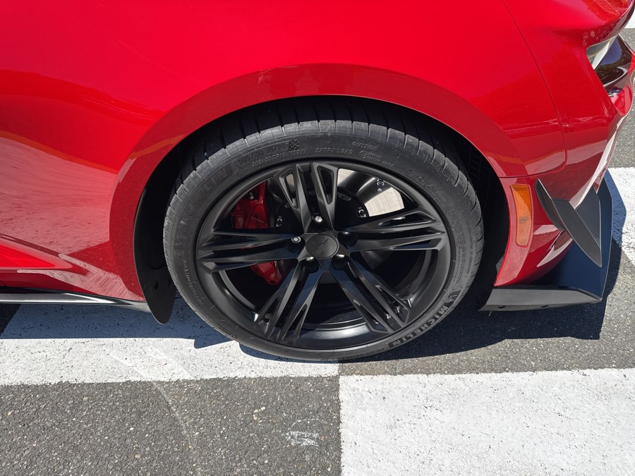2021 Chevrolet Camaro 2dr Cpe ZL1, available for sale in Waterbury, Connecticut | National Auto Brokers, Inc.. Waterbury, Connecticut