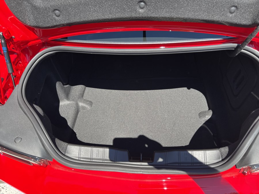 2021 Chevrolet Camaro 2dr Cpe ZL1, available for sale in Waterbury, Connecticut | National Auto Brokers, Inc.. Waterbury, Connecticut