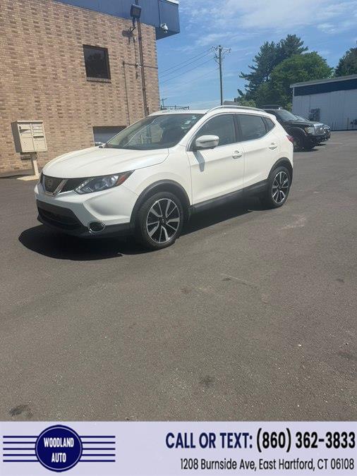 2017 Nissan Rogue Sport SL AWD's photo