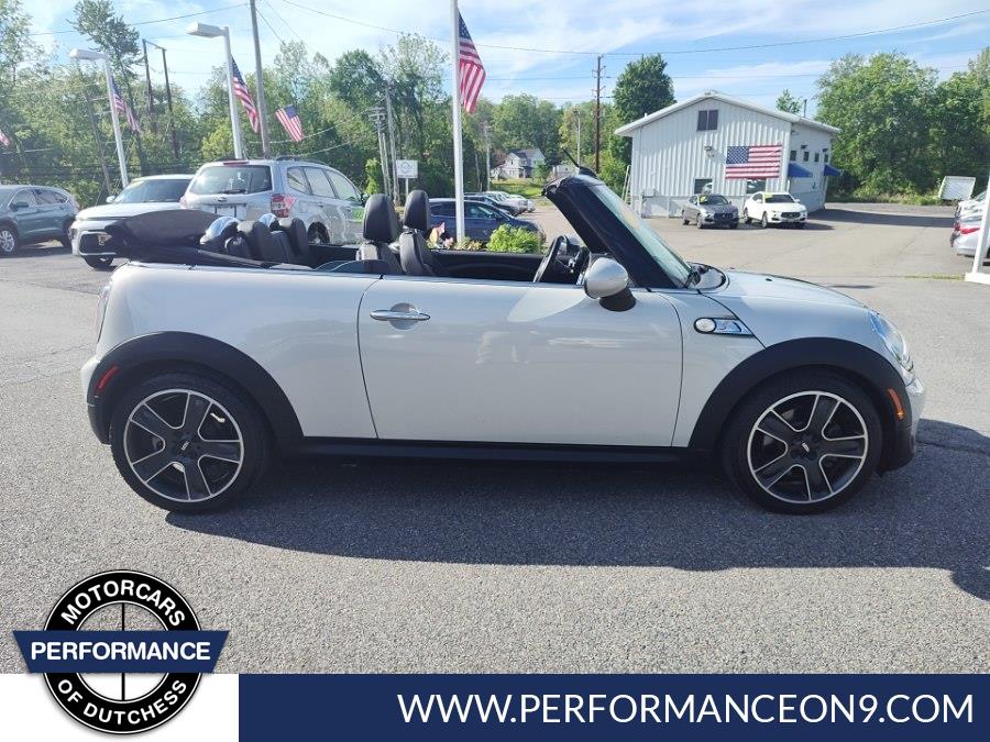 2013 MINI Cooper S's photo