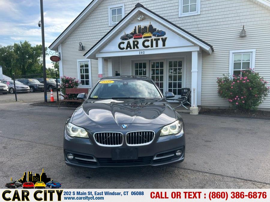 2016 BMW 5 Series 535i xDrive Sedan's photo