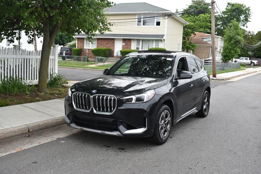 2025 BMW X1 xDrive28i's photo