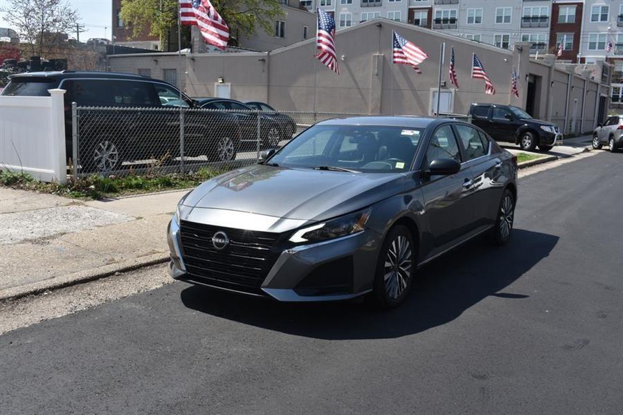 2025 Nissan Altima 2.5 SV's photo
