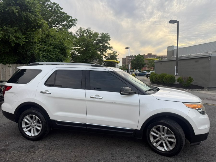2014 Ford Explorer XLT 4x4's photo