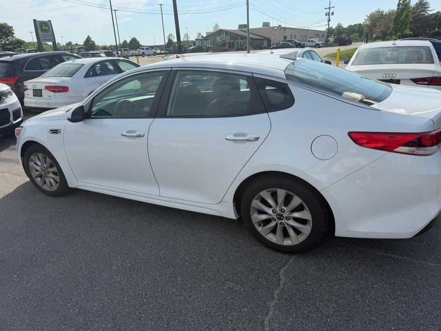 2016 Kia Optima LX AT's photo