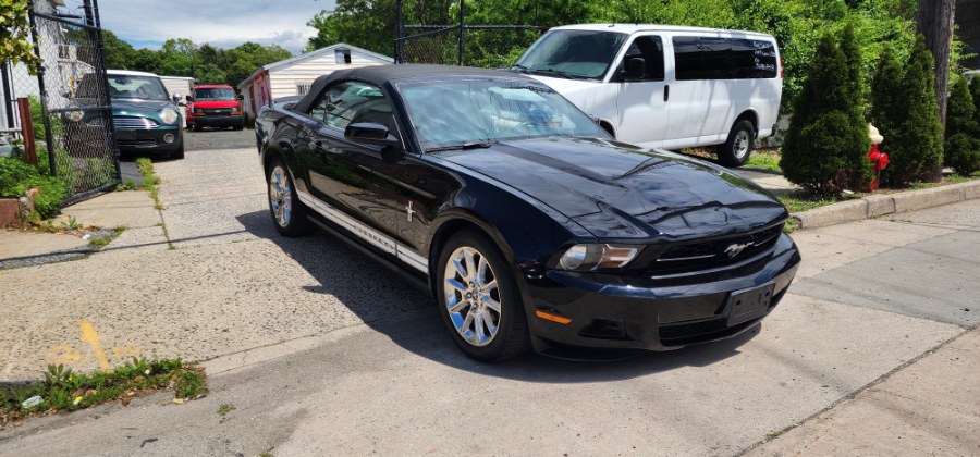 2010 Ford Mustang's photo