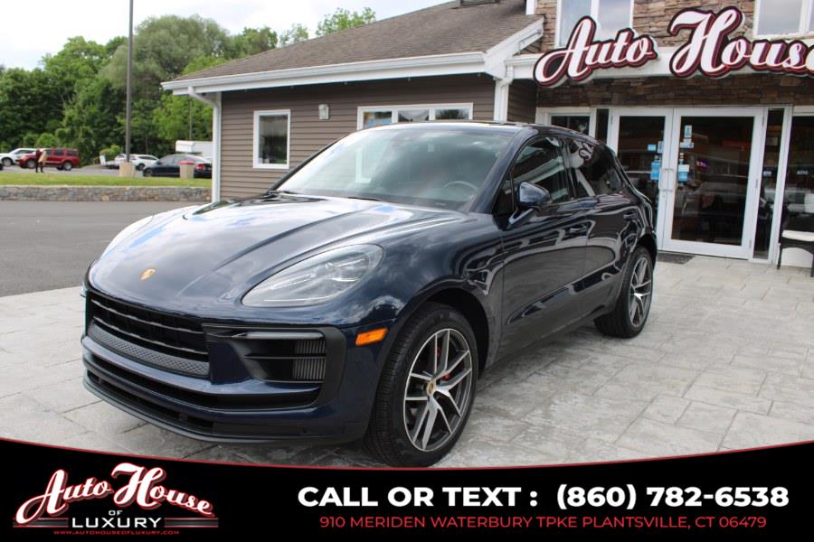 2022 Porsche Macan S's photo