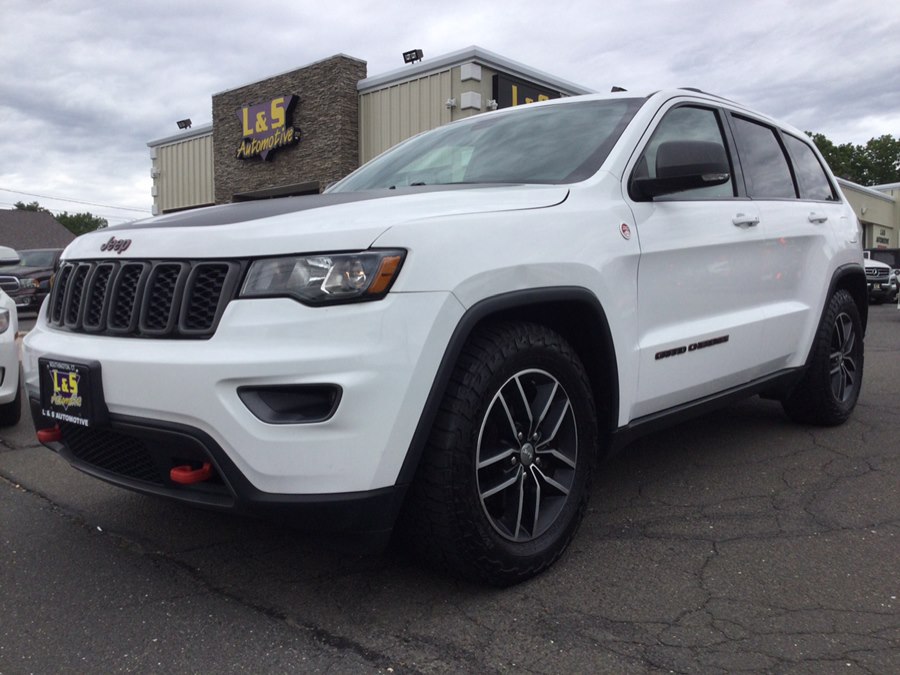 2017 Jeep Grand Cherokee Trailhawk 4WD's photo