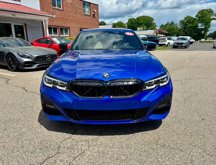 2022 BMW 3 Series 330i xDrive Sedan's photo