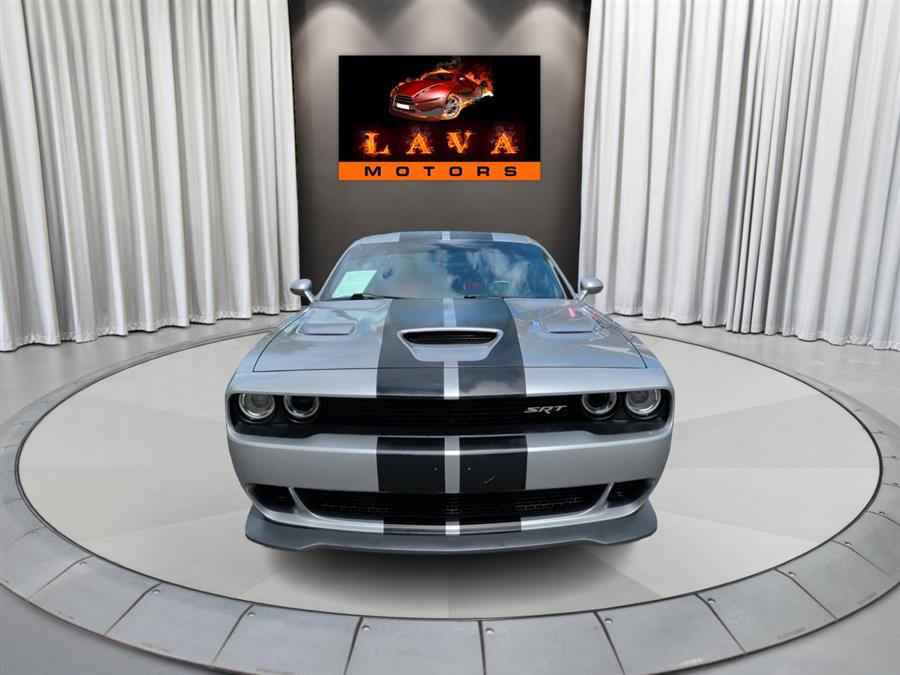 2016 Dodge Challenger SRT Hellcat's photo