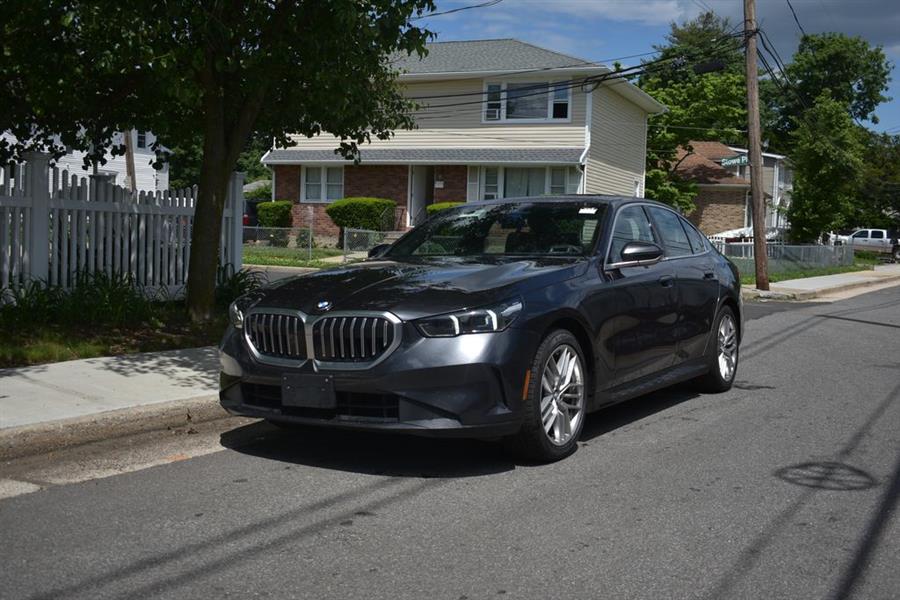 2024 BMW 5 Series 530i xDrive Sedan's photo