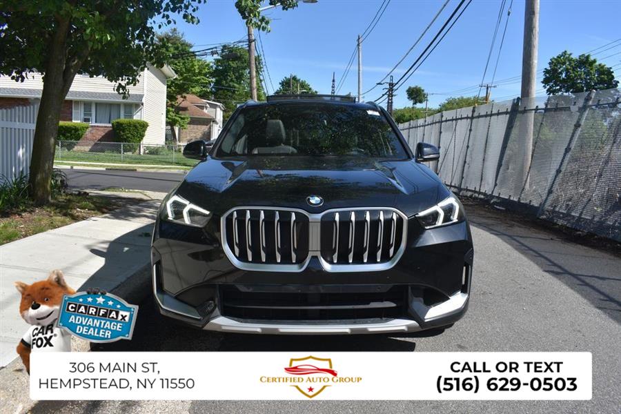2023 BMW X1's photo