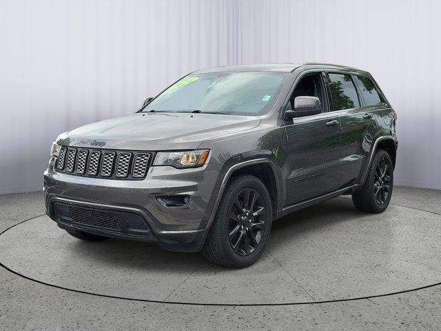 2018 Jeep Grand Cherokee Altitude's photo