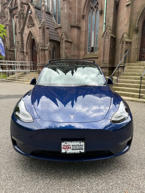2023 Tesla Model Y Long Range Dual Motor All-Wheel Drive's photo