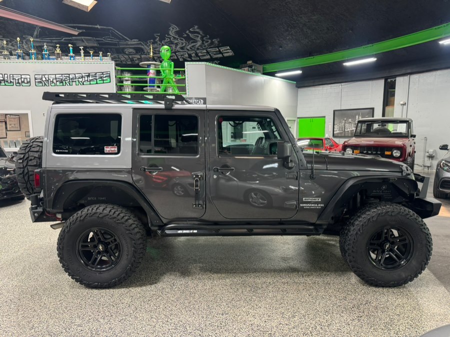 2017 Jeep Wrangler Sport S's photo