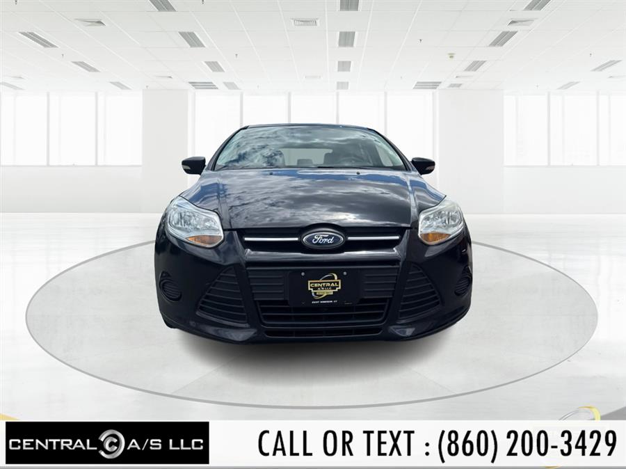 2014 Ford Focus 5 Door Hatch SE's photo