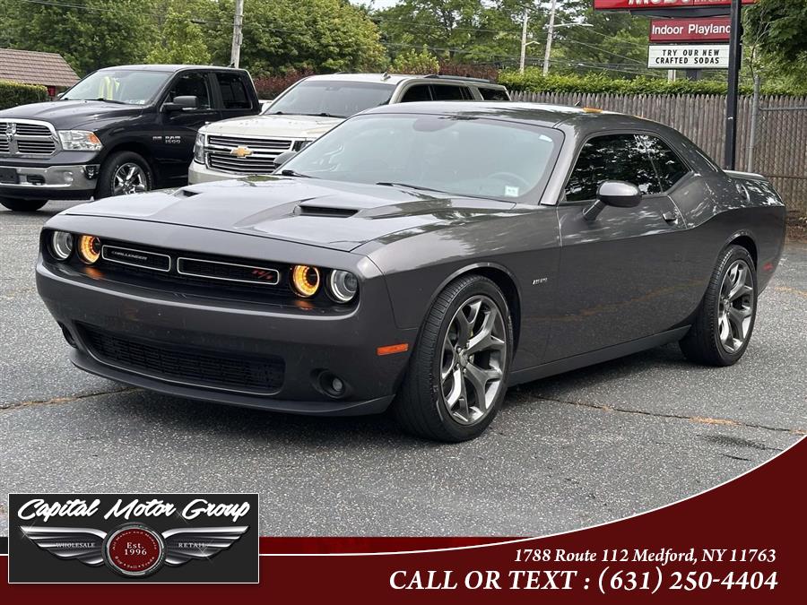 2015 Dodge Challenger R/T's photo
