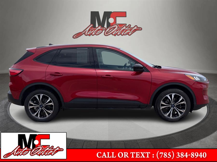 2022 Ford Escape SE AWD's photo