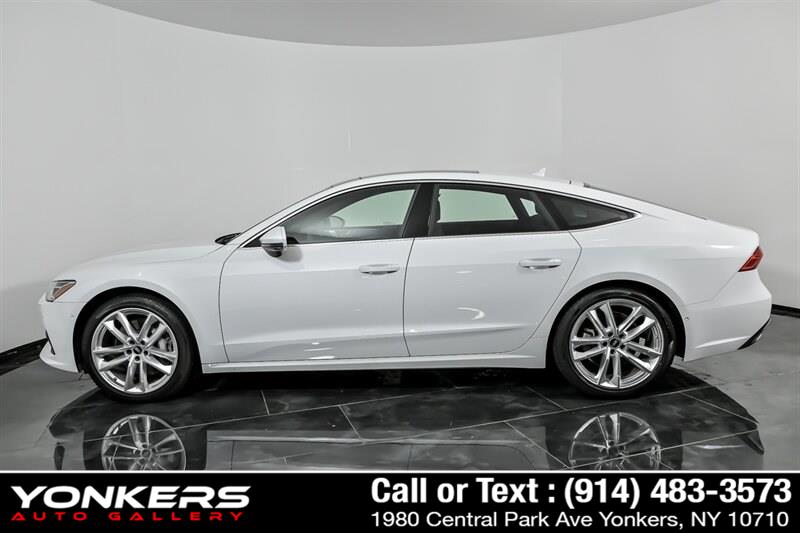2022 Audi A7 55 Premium S tronic quattro's photo