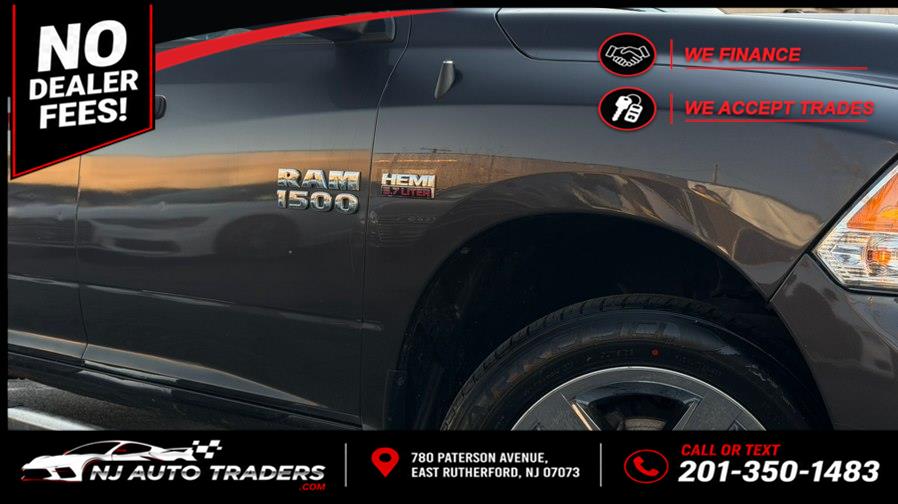 2015 RAM 1500 Express 4x4 Crew Cab's photo