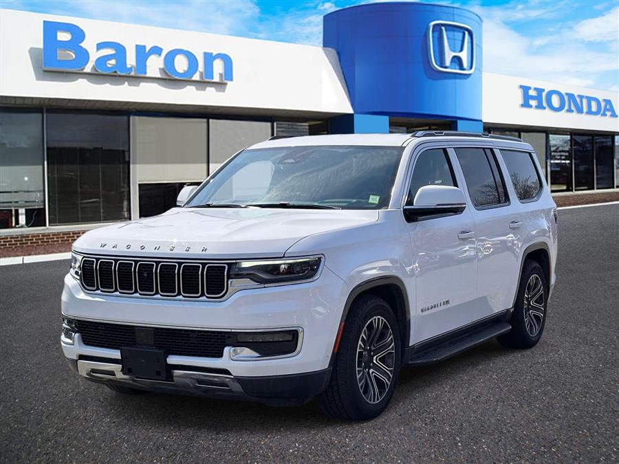 2022 Jeep Wagoneer Series III 4WD's photo
