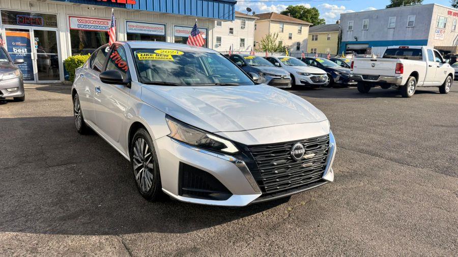 2024 Nissan Altima 2.5 SV's photo