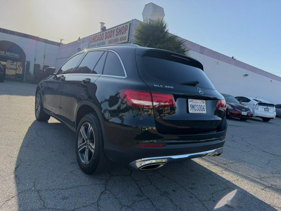 2019 Mercedes-Benz GLC GLC300's photo