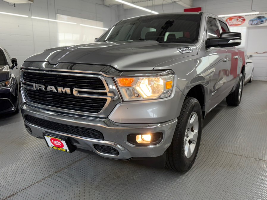 2019 RAM 1500 Big Horn/Lone Star 4x4 Crew Cab 5'7's photo