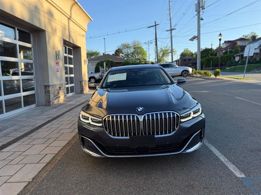 2020 BMW 7 Series 750i xDrive's photo