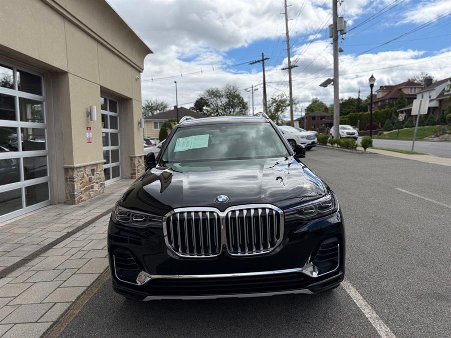 2021 BMW X7 xDrive40i's photo