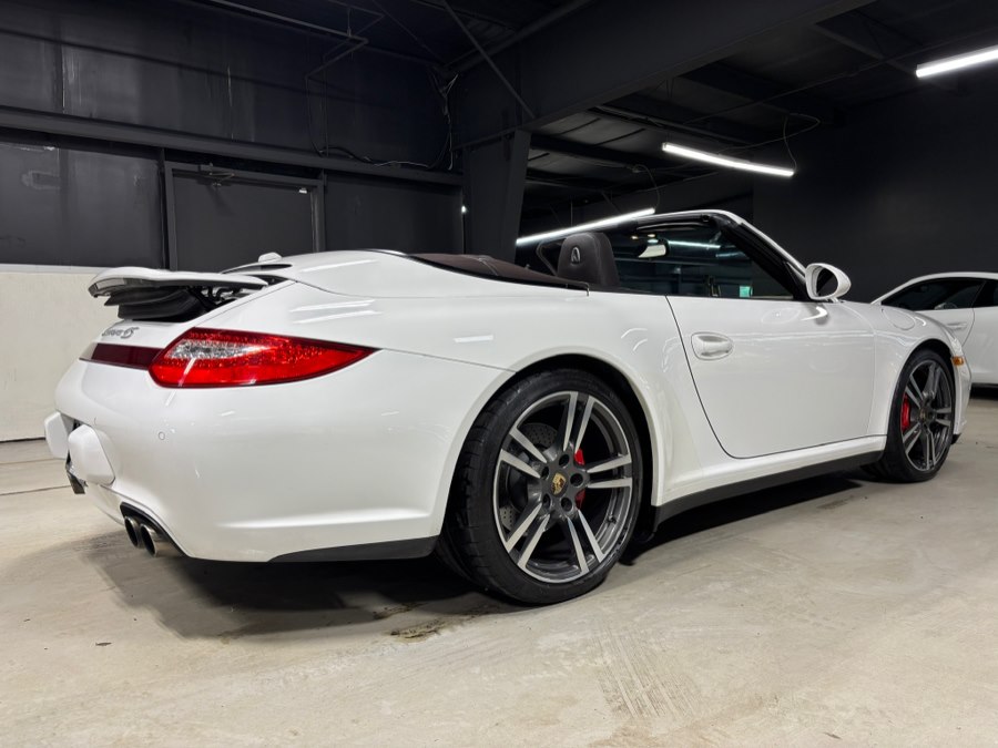 2012 Porsche 911 Carrera 4S Cabriolet's photo