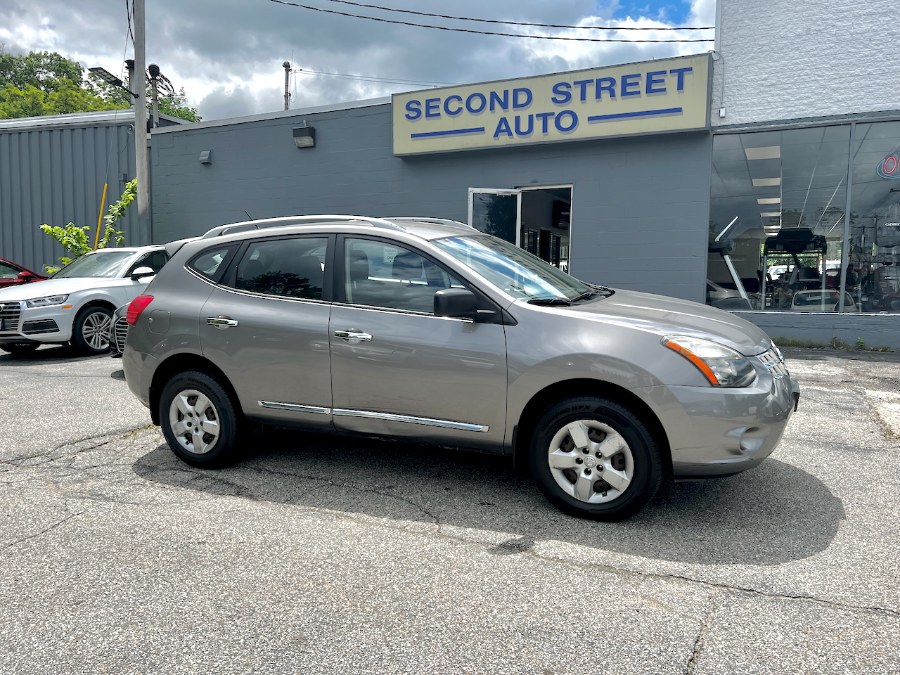 2014 Nissan Rogue Select S AWD's photo