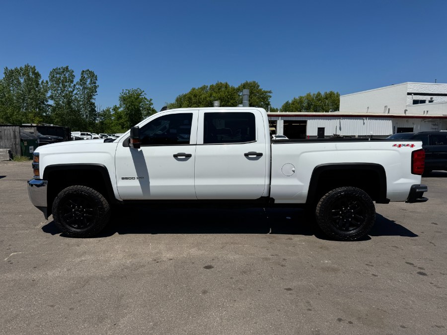 2016 Chevrolet Silverado HD Work Truck 4WD Crew Cab Standard Box's photo