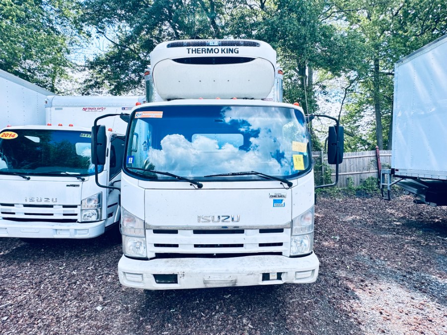2017 Isuzu NRR's photo