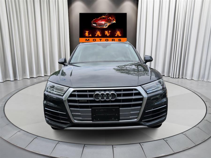 2019 Audi Q5 2.0T quattro S tronic Premium's photo