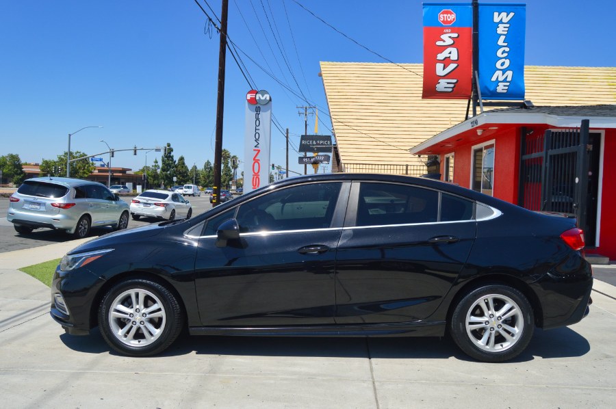 2017 Chevrolet Cruze LT Auto's photo