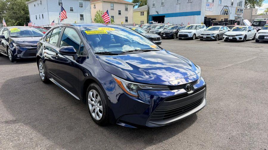 2024 Toyota Corolla LE CVT's photo
