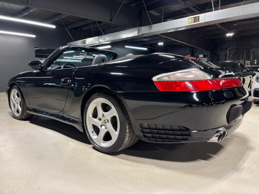 2004 Porsche 911 Carrera Cabriolet's photo