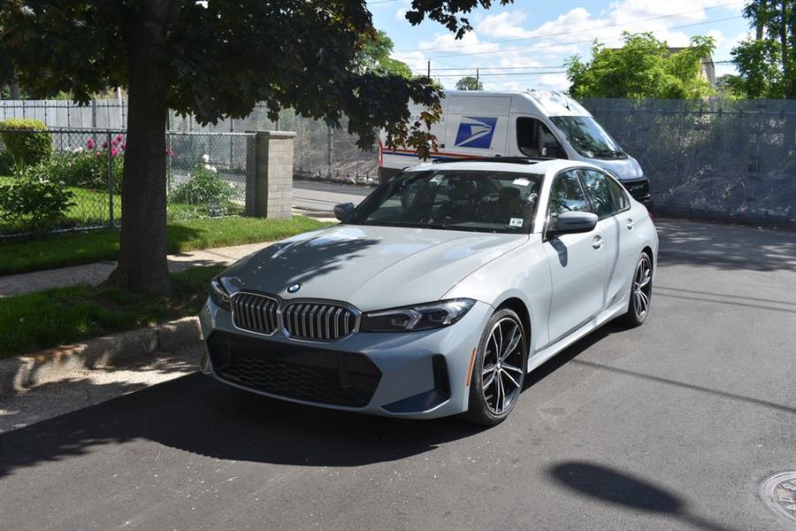 2024 BMW 3 Series 330i xDrive Sedan's photo
