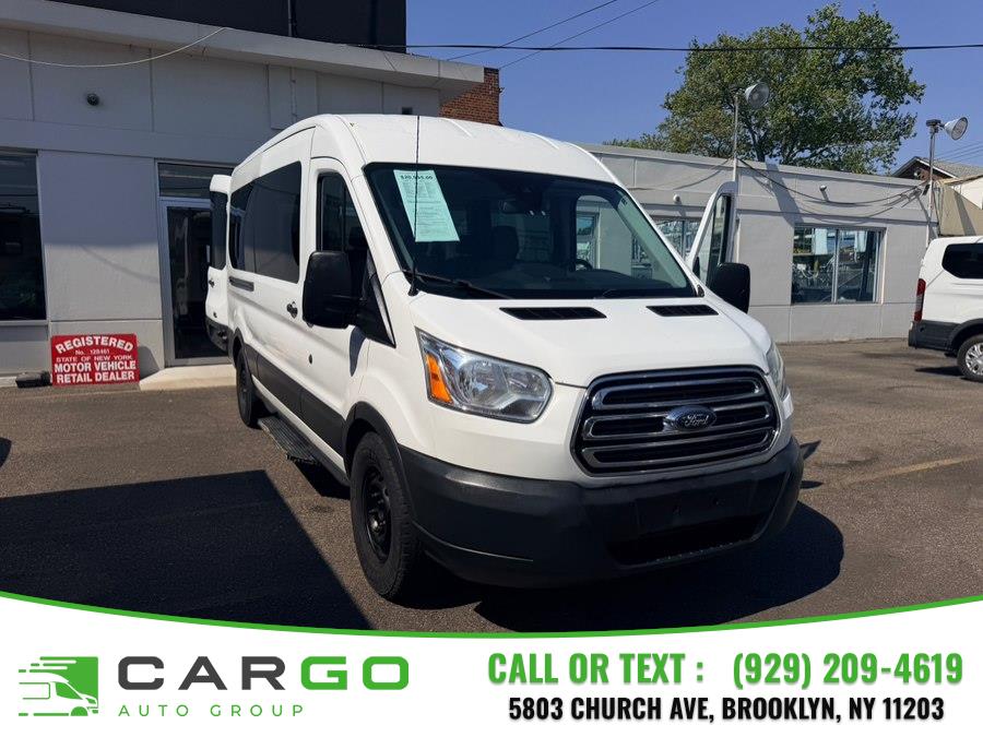 2017 Ford Transit 350 XLT Wagon Med Roof Sliding Pass. 148's photo