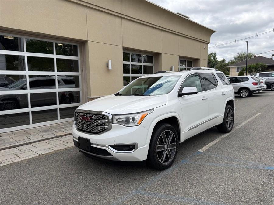 2017 GMC Acadia Denali AWD's photo