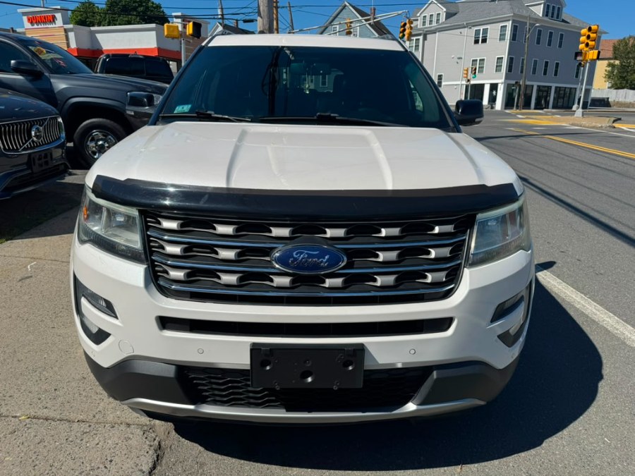 2016 Ford Explorer XLT 4WD's photo