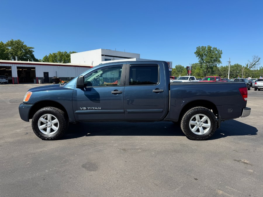 2014 Nissan Titan's photo